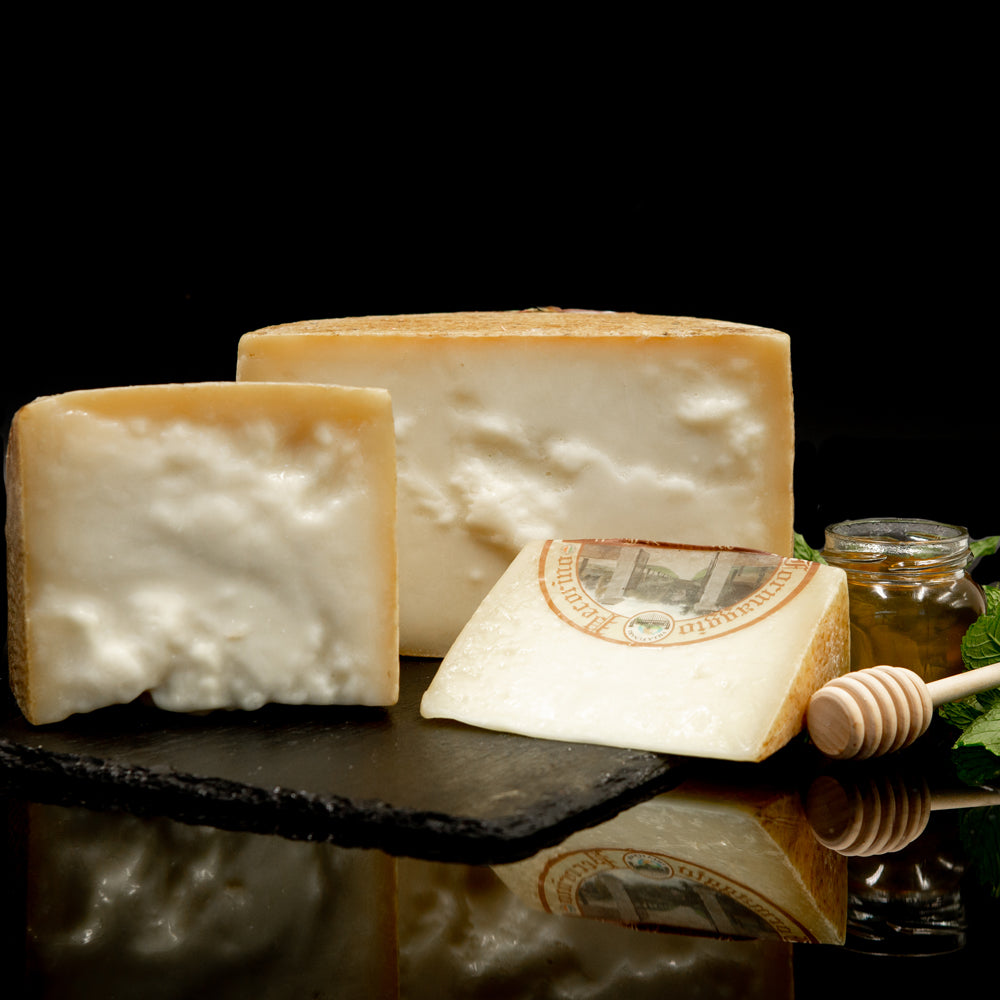 Pecorino Gran Riserva di Grotta a stagionatura naturale